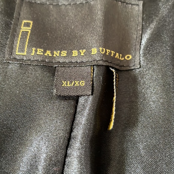 Jacket - Picture 3 of 4